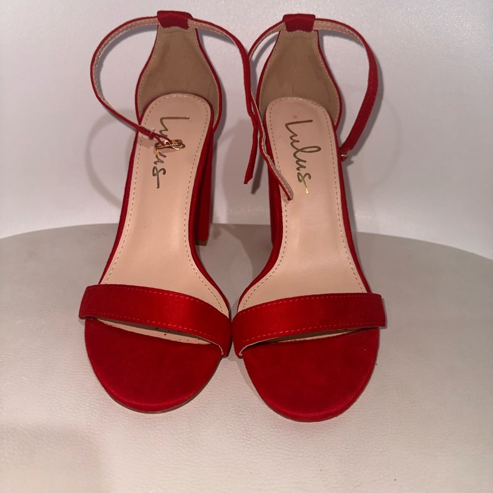 TAYLOR RED SUEDE ANKLE STRAP HEELS
LULUS